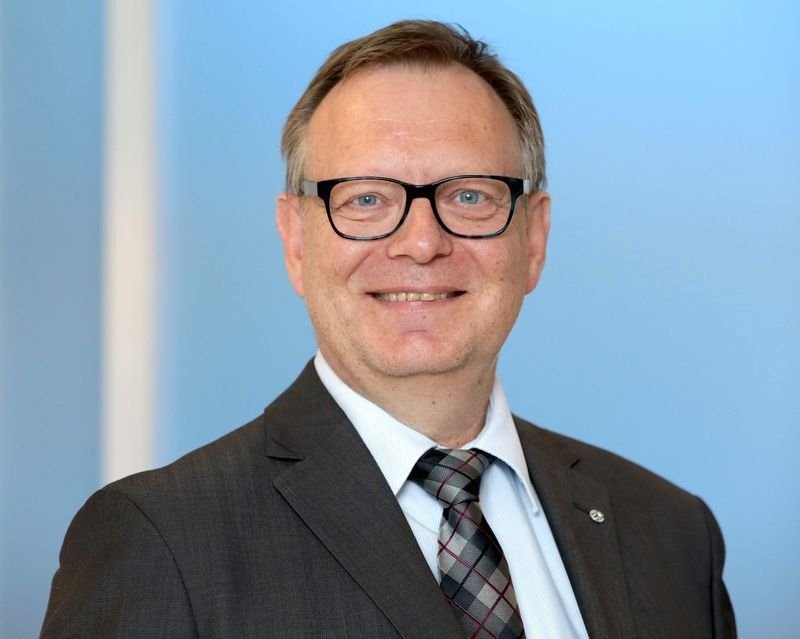 Wann fragt die erste KI nach ihrem Schöpfer?